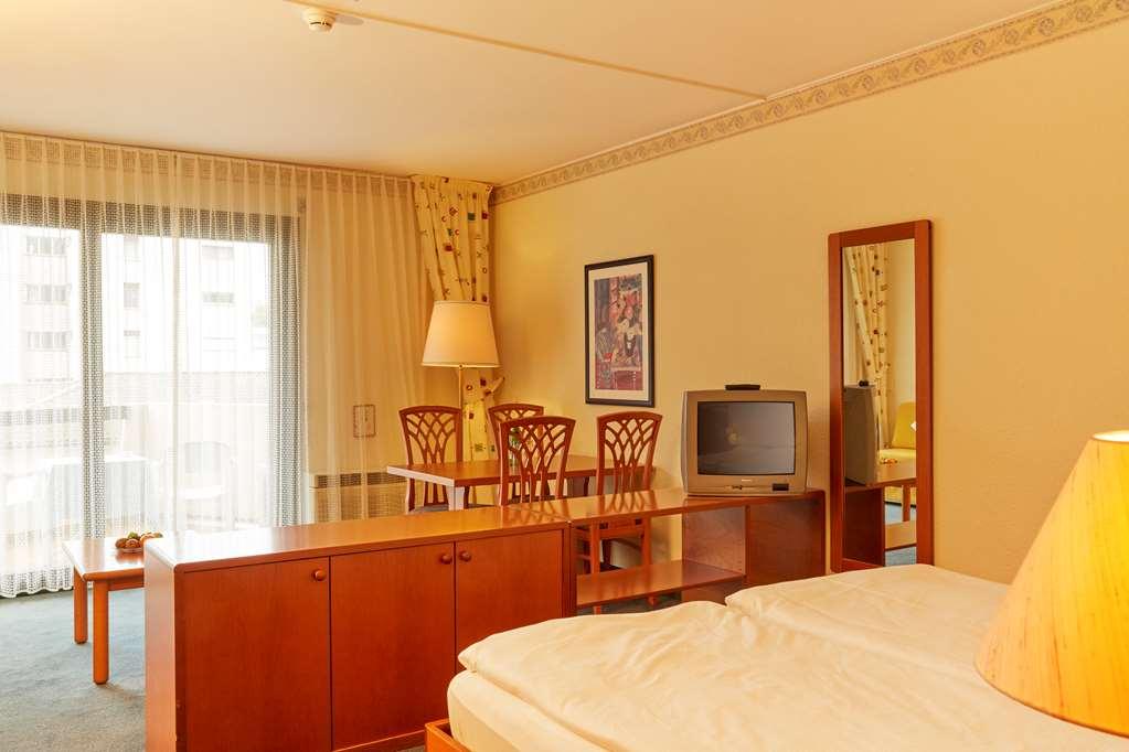 H4 Hotel Arcadia Locarno Chambre photo